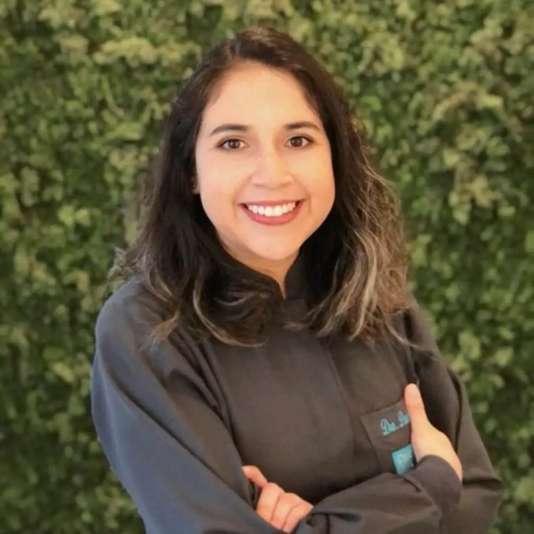 Stephanie Zamalloa - Cirurgiã-Dentista | CRO/SP 113538