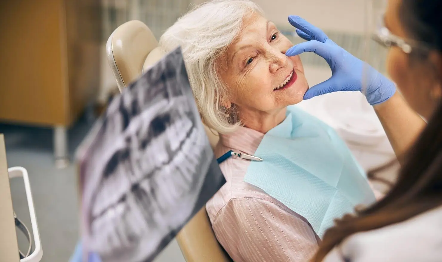 Odontogeriatria no Jardim Bonfiglioli como é a primeira consulta do idoso na clínica - Clínica Odontológica Andréa Ávila – Jardim Bonfiglioli, Butantã, São Paulo